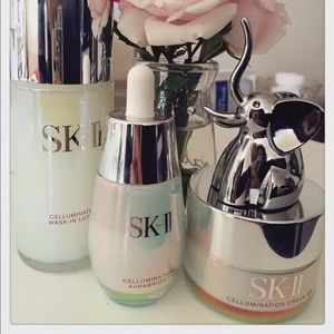 SK-II  Cellumination Aurabright Essence